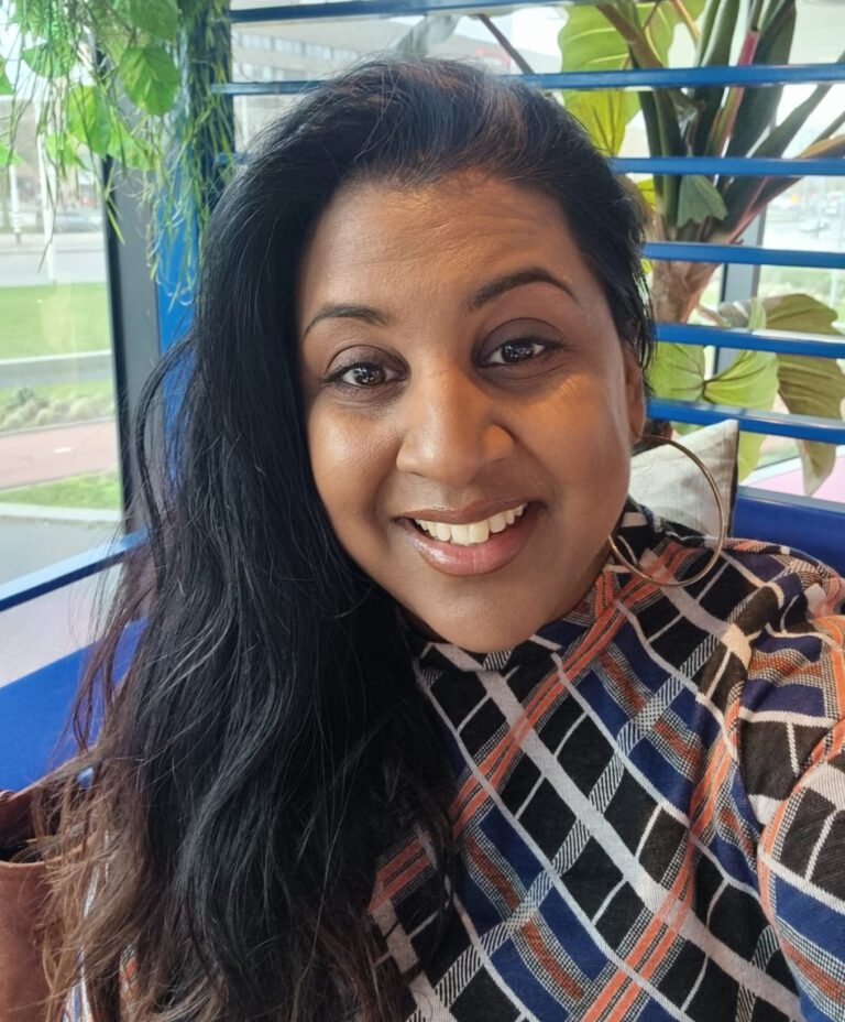 VIDEO: MINIVLOG 2024/4: Tasiana Ramdin Talks ‘Verwachtingen’